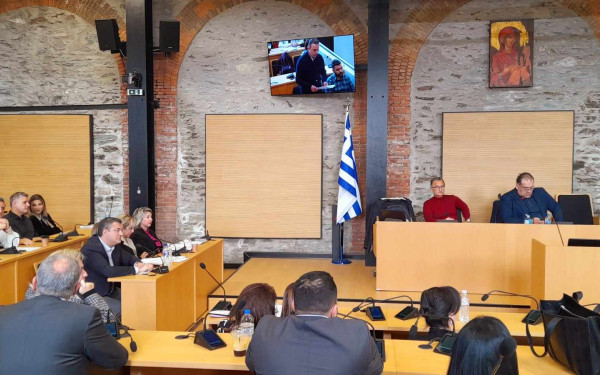 Δυσφορία Τζιτζικώστα για τα κυκλοφοριακά προβλήματα από τα έργα του Flyover - Αναλαμβάνει πρωτοβουλία για να δοθούν λύσεις