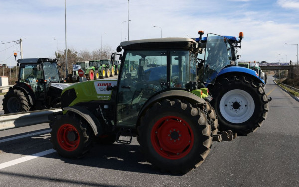 Χαλκιδική: Άνοιξαν τους δρόμους οι αγρότες