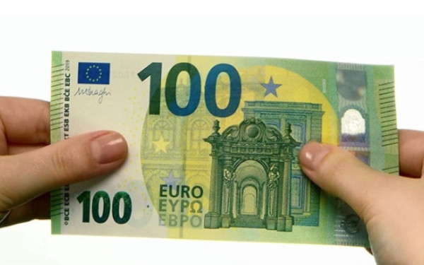 Μικρή αύξηση των πλαστών τραπεζογραμματίων ευρώ καταγράφηκε πέρυσι σύμφωνα με την ΕΚΤ