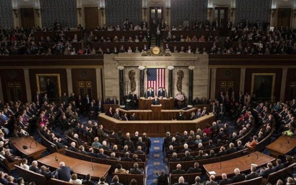 Συμφωνία στη Γερουσία των ΗΠΑ για το μεταναστευτικό και την Ουκρανία