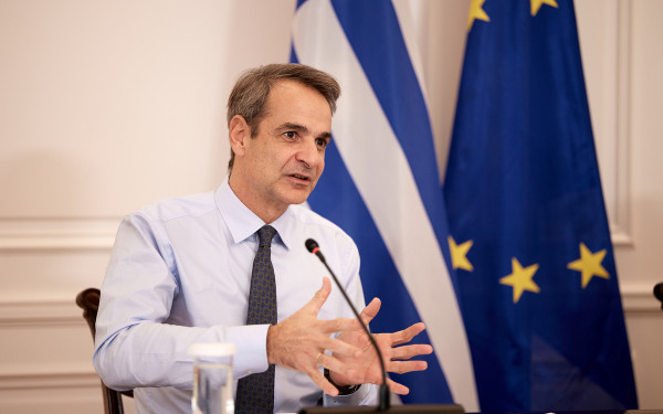 Τηλεδιάσκεψη Μητσοτάκη με τους επικεφαλής πρεσβειών και μονίμων αντιπροσωπειών στο εξωτερικό