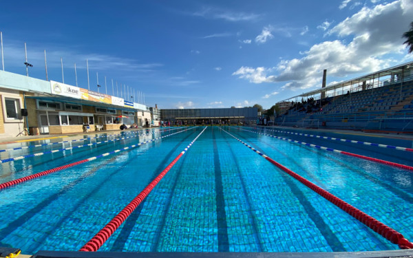 Συναγερμός στη Λάρισα: 14χρονη έπαθε αλλεργικό σοκ σε πισίνα