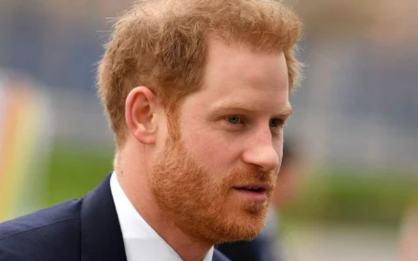 Στη Βρετανία έφτασε ο πρίγκιπας Χάρι