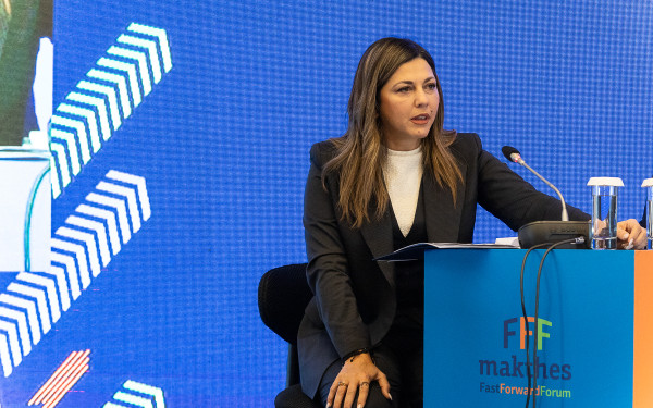 Σοφία Ζαχαράκη: Βγάζουμε από τα ιδρύματα και τα νοσοκομεία, 200 παιδιά και νέους 15 ετών και άνω, που δεν έχουν προοπτική υιοθεσίας ή αναδοχής