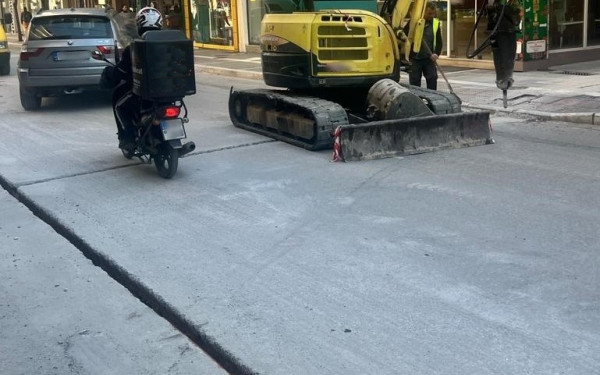 Κατερίνη: Αναστέλλονται οι εργασίες για την τοποθέτηση οπτικών ινών