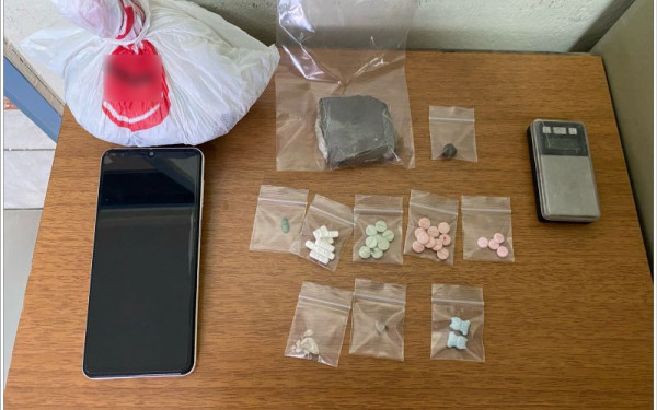 Θεσσαλονίκη: Χειροπέδες σε 46χρονο που διακινούσε κάθε είδους ναρκωτικά (φωτ.)