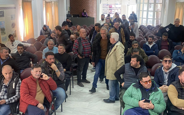 Σύσκεψη των αγροτών στη Θεσσαλονίκη για τη συνάντηση με τον πρωθυπουργό (βίντεο, φωτ.)