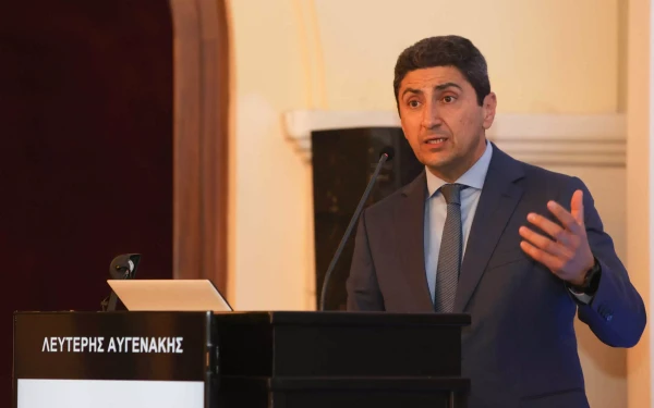 Λ. Αυγενάκης: Δεν θα κάνουμε ρούπι πίσω στις ελληνοποιήσεις του μελιού