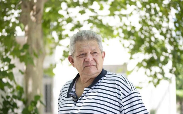 Πέθανε ο σπουδαίος μεταφραστής και ποιητής Γιώργος Μπλάνας