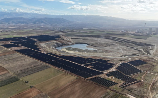 RWE και ΔΕΗ ενώνουν δυνάμεις για την κατασκευή πρόσθετου φωτοβολταϊκού πάρκου στο Αμύνταιο