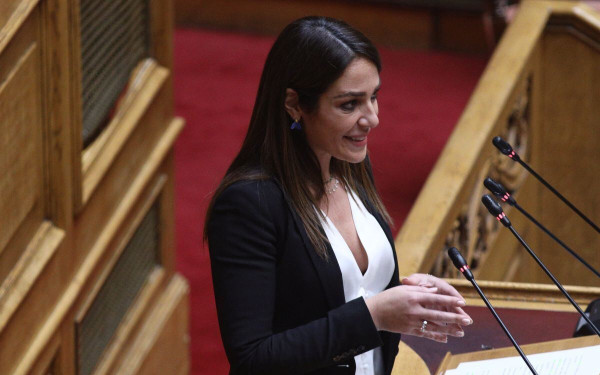 Δ. Μιχαηλίδου: «Μειώθηκε πάνω από 50% ο αριθμός των παιδιών που μένουν σε ιδρύματα - Το υπουργείο διεύρυνε τις δυνατότητες φροντίδας»
