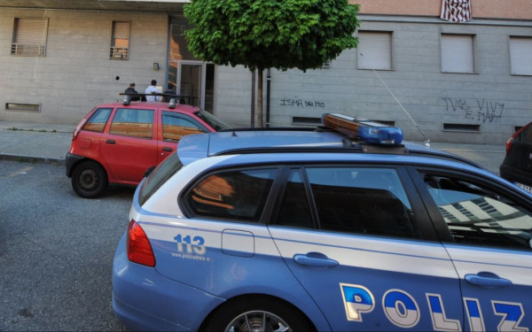 Ιταλία: Αστυνομικός σκότωσε τη μαμά και την αδερφή της πρώην του - Γλίτωσε επειδή κρύφτηκε στο μπάνιο η άλλοτε σύντροφός του (φωτ.)