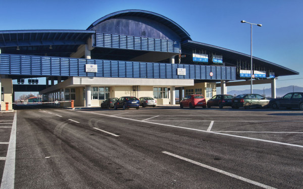 Φλώρινα: Τετράωρος αποκλεισμός στα σύνορα της Νίκης μόνο για τα φορτηγά αυτοκίνητα