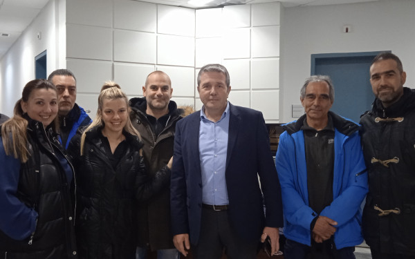Δήμος Πολυγύρου: Παραμένουν στη θέση τους οι 27 συμβασιούχοι της καθαριότητας μετά από δικαστική απόφαση