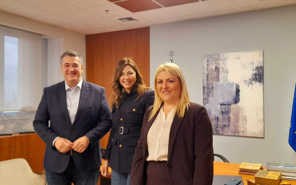 Ζαχαράκη: Πακέτο βοήθειας σε 55.000 ευάλωτους στην κεντρική Μακεδονία (βίντεο, φωτ.)