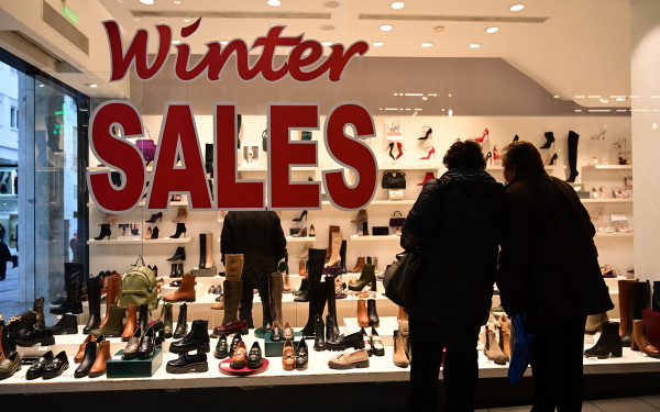 Οι χειμερινές εκπτώσεις ξεκινούν και φέρνουν προσδοκίες για τζίρο πάνω από 6 δισ. ευρώ