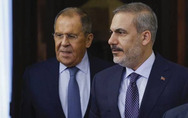 Τουρκία: Στην Άγκυρα για διαβουλεύσεις με τον Χακάν Φιντάν ο Σεργκέι Λαβρόφ