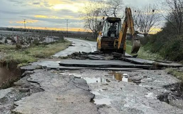 Μεγάλες καταστροφές στην Πιερία από την κακοκαιρία - «Δεν λειτούργησε το 112», λέει ο δήμαρχος Δίου - Ολύμπου - Χιόνια σε Κοζάνη και Ήπειρο (βίντεο, φωτ.)