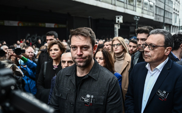 Στ. Κασσελάκης: Ο πρωθυπουργός όφειλε τουλάχιστον σήμερα να σεβαστεί τη μνήμη των νεκρών