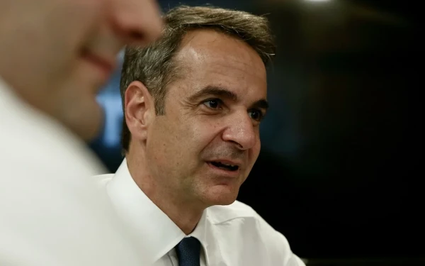 Συνάντηση Μητσοτάκη με αντιπροσωπεία του γαλλικού επιχειρηματικού δικτύου MEDEF