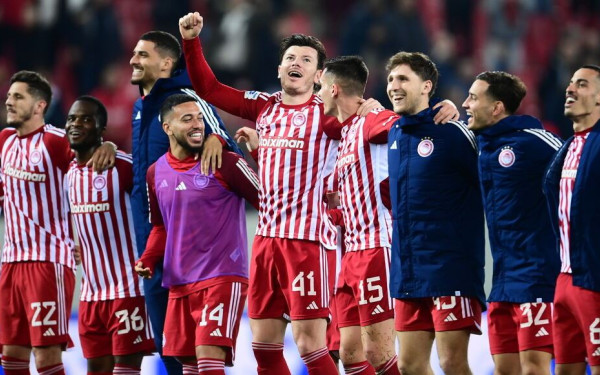 Super League: Πρωτοπόρος ο ΠΑΟΚ, δυνατά στο κόλπο ο Ολυμπιακός (βίντεο)