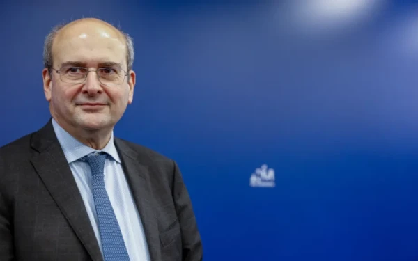 Χατζηδάκης για Τράπεζα Πειραιώς: Επιτυχία χωρίς προηγούμενο - Το τραπεζικό μας σύστημα αλλάζει σελίδα