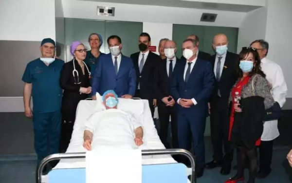 ΠΑΣΟΚ Θεσσαλονίκης για Γεωργιάδη: «Η ντροπιαστική η φωτογραφία με τον ασθενή είναι μνημείο λαϊκισμού»