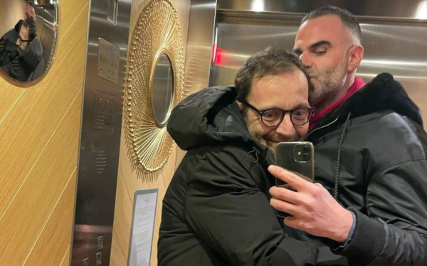 Παντρεύτηκαν ο Αύγουστος Κορτώ και ο Τάσος Σαμουηλίδης - Το «γράμμα» στον μικρό του εαυτό