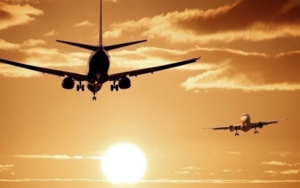 Η Κίνα αποδίδει το πάγωμα παραδόσεων αεροσκαφών της Boeing στους υπέρογκους δασμούς των ΗΠΑ