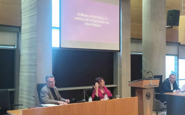 Δημοτικό Συμβούλιο Θεσσαλονίκης: Μάθημα 1ο από την Κοτταρίδη για τον Μέγα Αλέξανδρο - Ακολουθούν Σαββόπουλος, Μαζάουερ