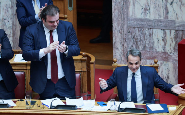 Με 159 ναι πέρασε ο νόμος για τα μη κρατικά πανεπιστήμια (βίντεο)