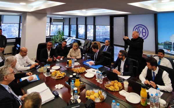 Σταϊκούρας από Θεσσαλονίκη:  Στις 27 Μαρτίου αποκαλύπτεται ο... νέος ΟΑΣΘ - Υπογράφτηκε η πρόσληψη 40 νέων οδηγών