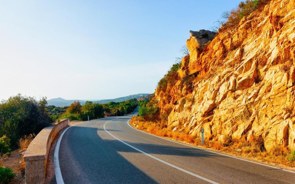 ΕΕ: 10.000 άνθρωποι έχασαν τη ζωή τους σε τροχαία στις επαρχιακές οδούς το 2022