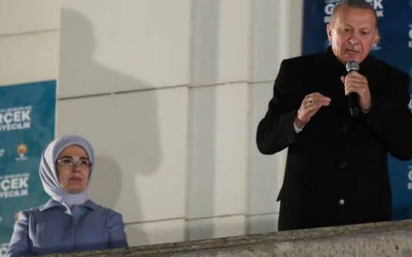 Τουρκία: Η δύση του Ερντογάν; Πέντε στοιχεία που οδήγησαν στη συντριβή του στις δημοτικές εκλογές