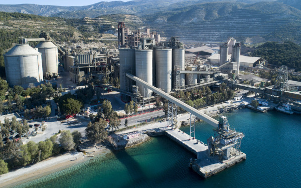 "Ηρακλής": Τα έργα του Ομίλου για την απανθρακοποίηση της τσιμεντοβιομηχανίας