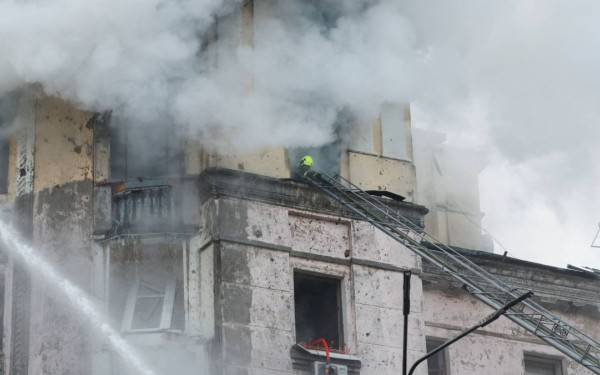 Ισχυρές εκρήξεις στο Κίεβο: Προειδοποίηση για επίθεση της Ρωσίας με βαλλιστικούς πυραύλους