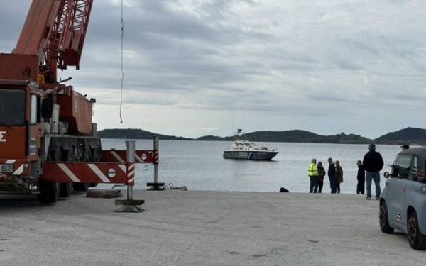 Καβάλα: Νεκρός ο οδηγός του αυτοκινήτου που έπεσε στη θάλασσα στο λιμάνι της Ν. Περάμου