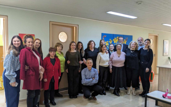 Αρχίζει και «με τη βούλα» η συνεργασία του Κοινοτικού Κέντρου Ψυχικής Υγείας του νοσοκομείου «Παπανικολάου» με το «Στ. Νιάρχος» (βίντεο)