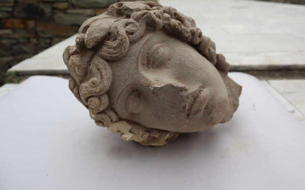 Πανεπιστημιακή ανασκαφή Φιλίππων: Κεφαλή αγάλματος που πιθανότατα ανήκει στον θεό Απόλλωνα έφερε στο φως η αρχαιολογική σκαπάνη