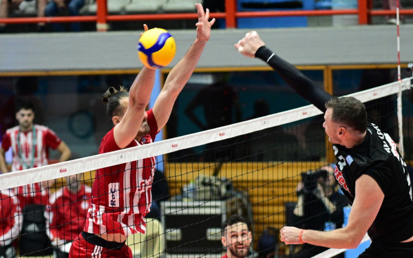 Βόλεϊ: Στον τελικό κυπέλλου ο Ολυμπιακός, 3-1 τον ΠΑΟΚ στη Λάρισα (βίντεο)