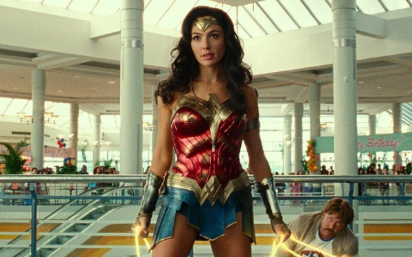 Τέσσερις ταινίες για να δείτε στην τηλεόραση - Δείτε τα τρέιλερ