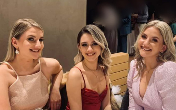 Τέμπη - Οικογένεια Πλακιά: Ζητούν από την Κ. Παπακώστα να μη παραστεί στην παρέλαση