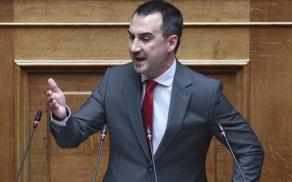 Α. Χαρίτσης: Νέα Αριστερά και προοδευτικά κόμματα να καταψηφίσουμε στη Βουλή τους αδιαφανείς υπερεξοπλισμούς Μητσοτάκη