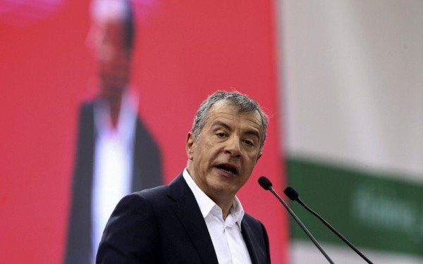 "Όχι" εισέπραξε η πρόταση του Αλέξη Τσίπρα για κοινό μέτωπο και από τον Σταύρο Θεοδωράκη