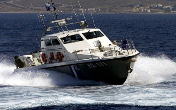 Βυθίστηκε η θαλαμηγός στην οποία ξέσπασε φωτιά ενώ έπλεε στην περιοχή του Αιγίου