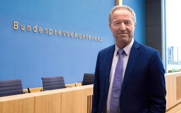 Γερμανία: Ο ανταποκριτής της ΕΡΤ Γ.Παππάς επανεξελέγη Πρόεδρος των Ξένων Ανταποκριτών