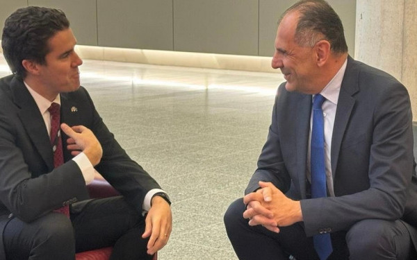 Συνάντηση Γεραπετρίτη με τον βοηθό ΥΠΕΞ της Αυστραλίας