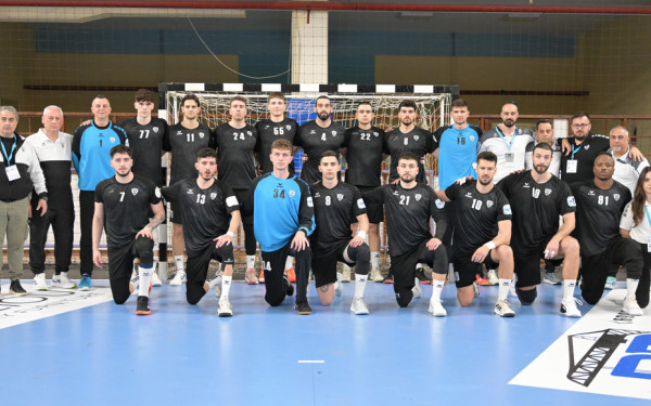 Χάντμπολ: Σοκ στον ΠΑΟΚ, 10 μέλη του με τροφική δηλητηρίαση στην Αθήνα