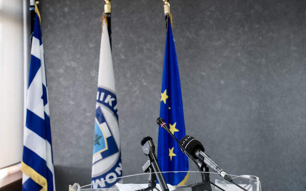 ΕΛ.ΑΣ: Βίντεο στα κοινωνικά δίκτυα - «Ας εξηγήσουμε λοιπόν τί είναι μπάτσος»