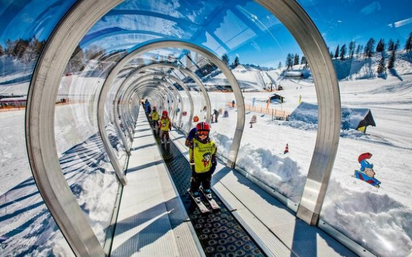 Mountain Coaster και σκεπαστό Moving Carpet περιλαμβάνει η μετατροπή σε θερινό και χειμερινό θέρετρο του χιονοδρομικού στα 3-5 Πηγάδια